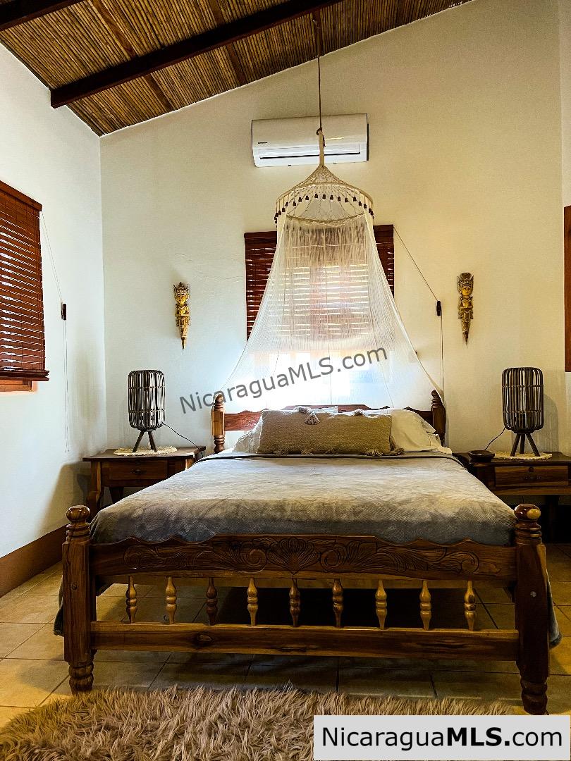 Beautiful Turn Key Casita close to Playa Maderas