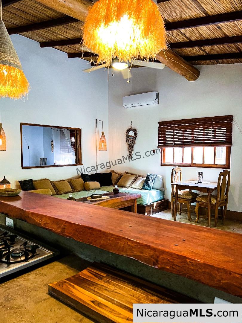 Beautiful Turn Key Casita close to Playa Maderas
