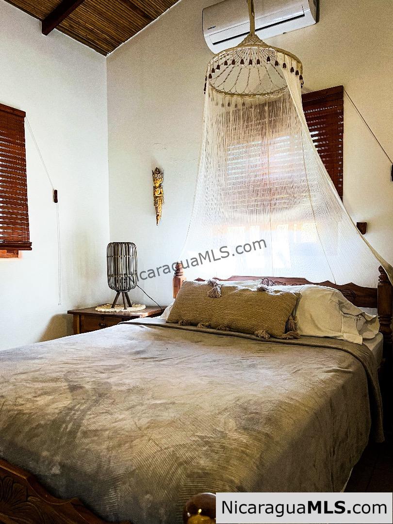 Beautiful Turn Key Casita close to Playa Maderas