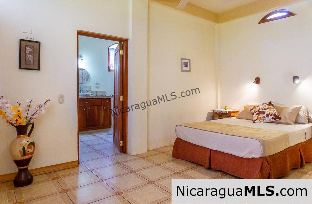 Casa Carmella 5 Bedroom House for Rent at Los Miradores