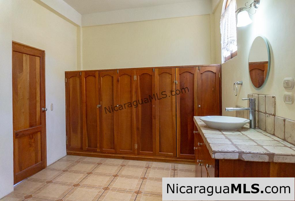 Casa Carmella 5 Bedroom House for Rent at Los Miradores