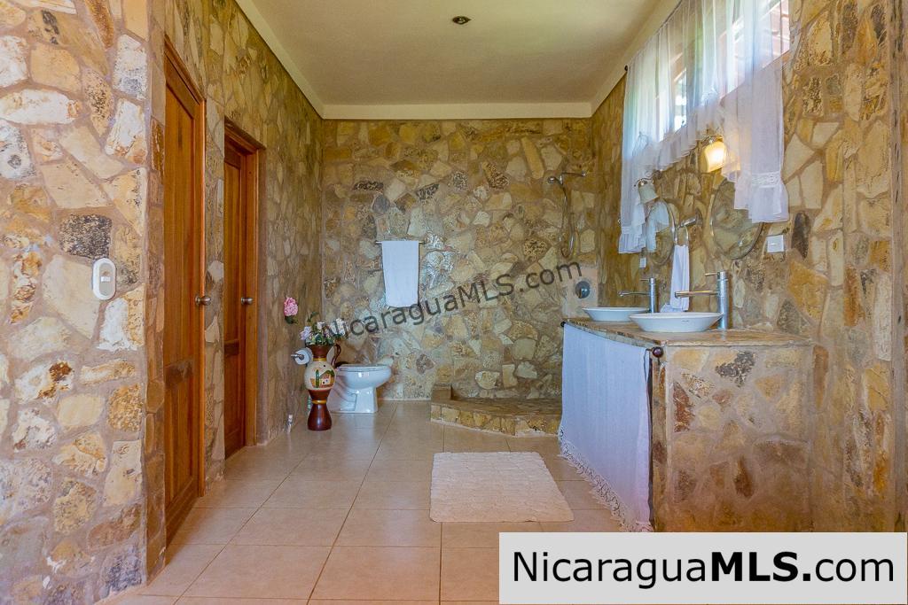 Casa Carmella 5 Bedroom House for Rent at Los Miradores