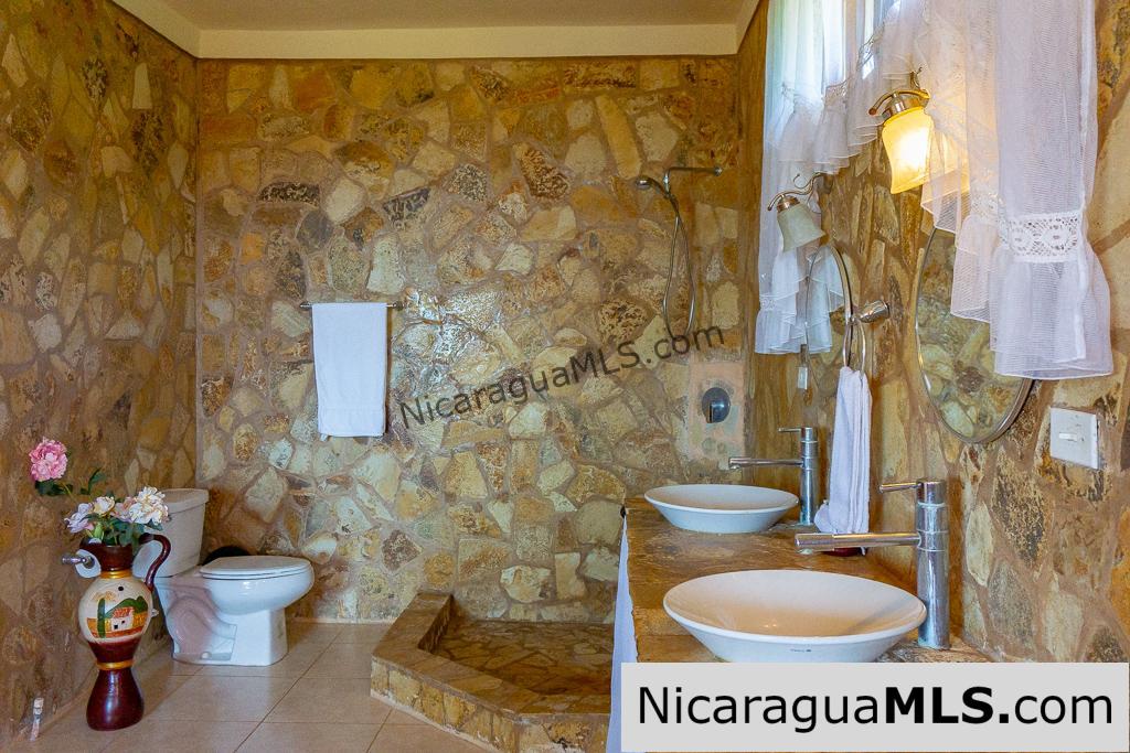 Casa Carmella 5 Bedroom House for Rent at Los Miradores