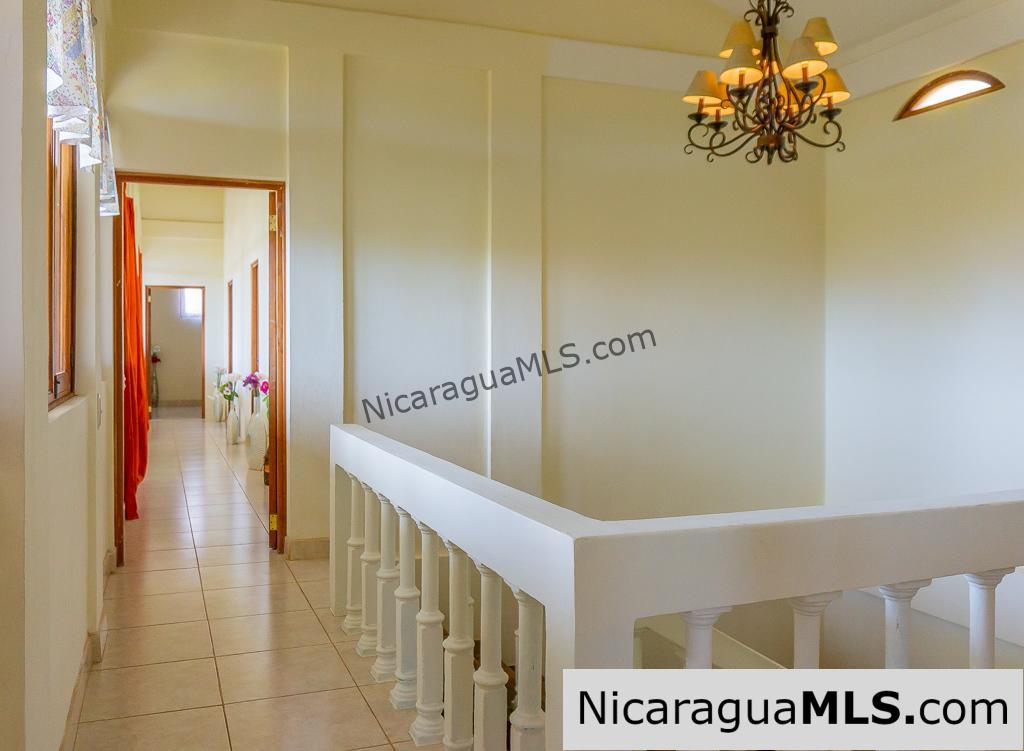 Casa Carmella 5 Bedroom House for Rent at Los Miradores