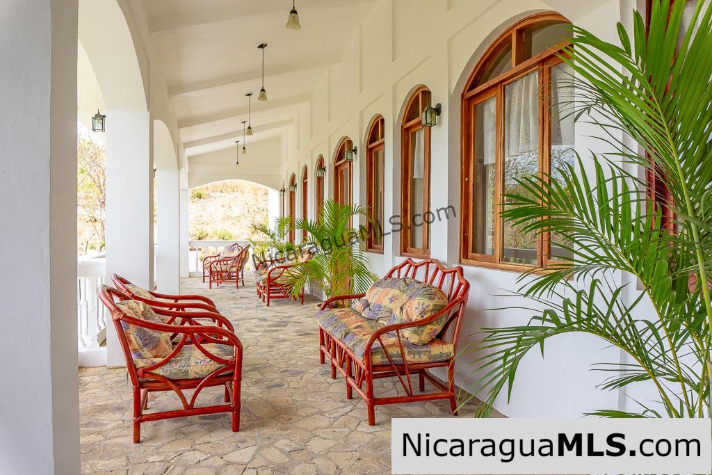 Casa Carmella 5 Bedroom House for Rent at Los Miradores