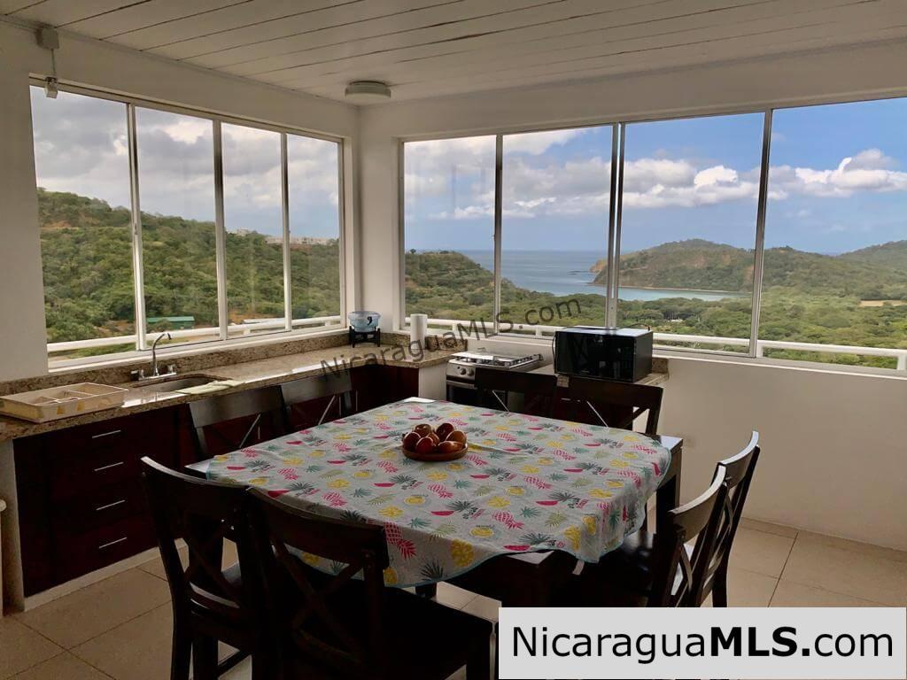 La Luna y el Sol, San Juan del Sur