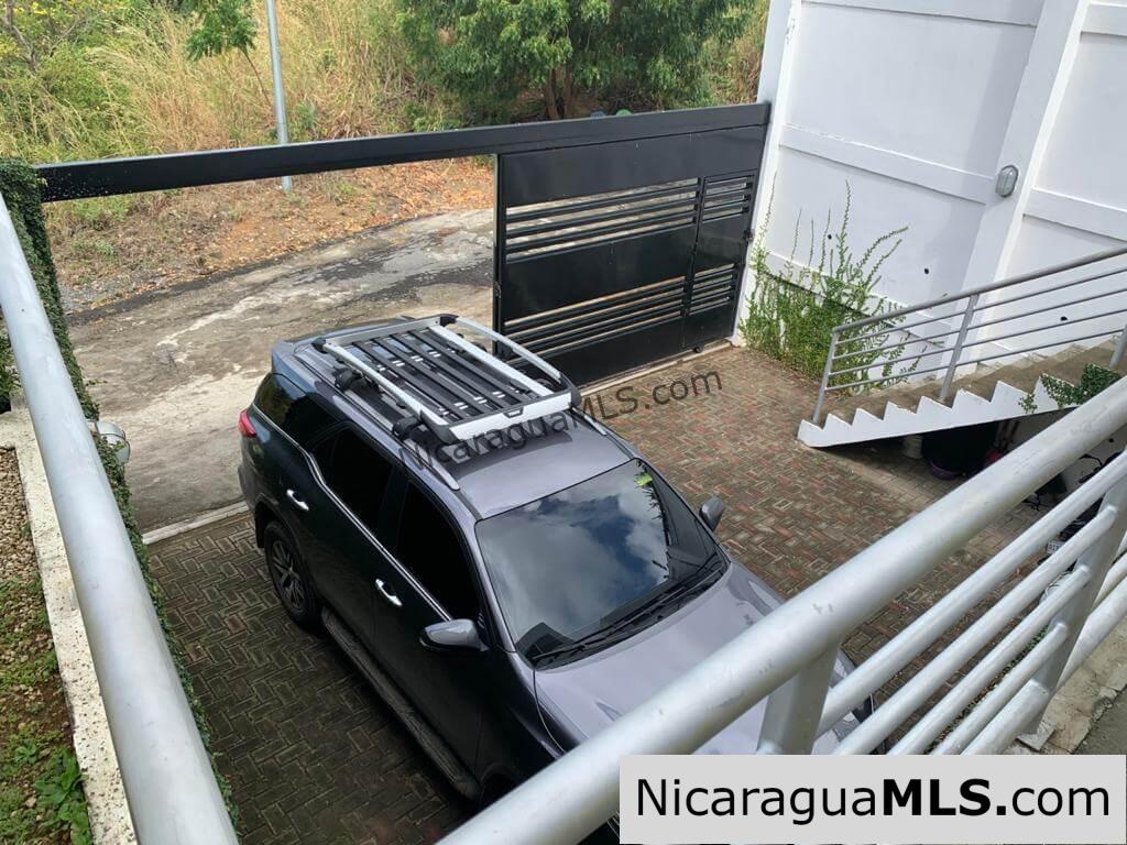 La Luna y el Sol, San Juan del Sur