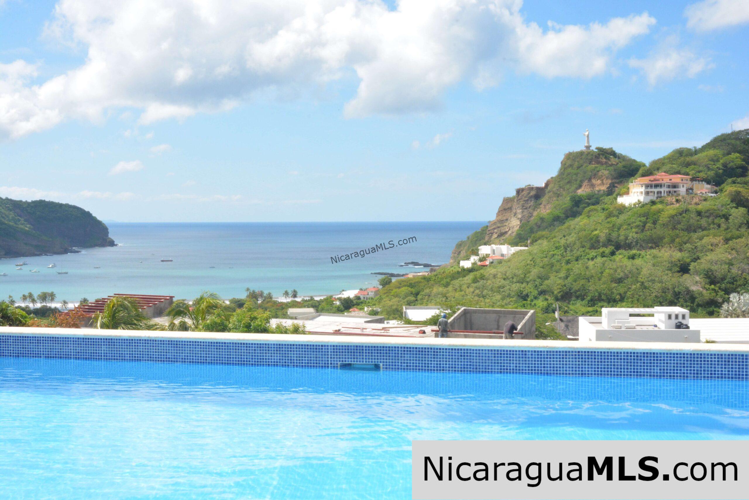 La Luna y el Sol, San Juan del Sur
