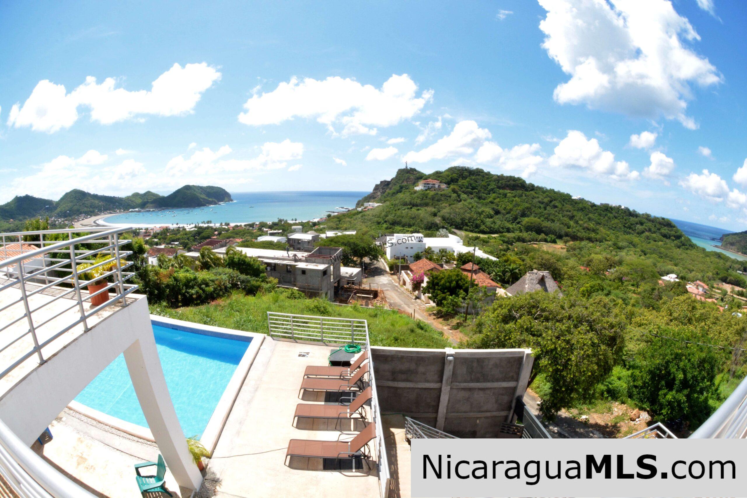 La Luna y el Sol, San Juan del Sur