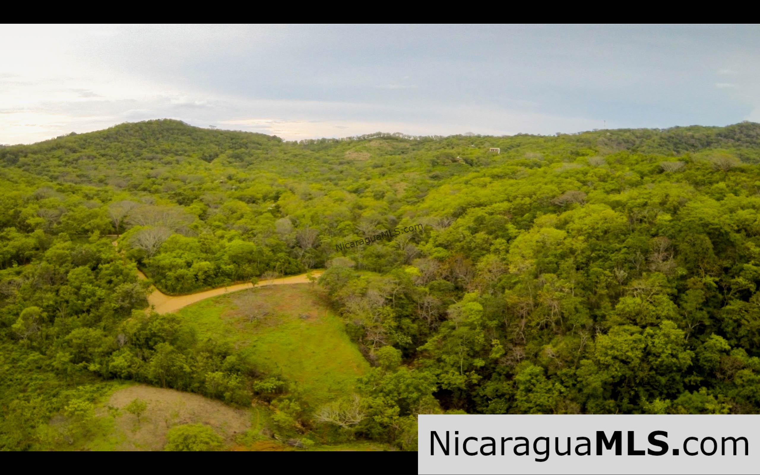 Discounted Lots near Playa Hermosa.