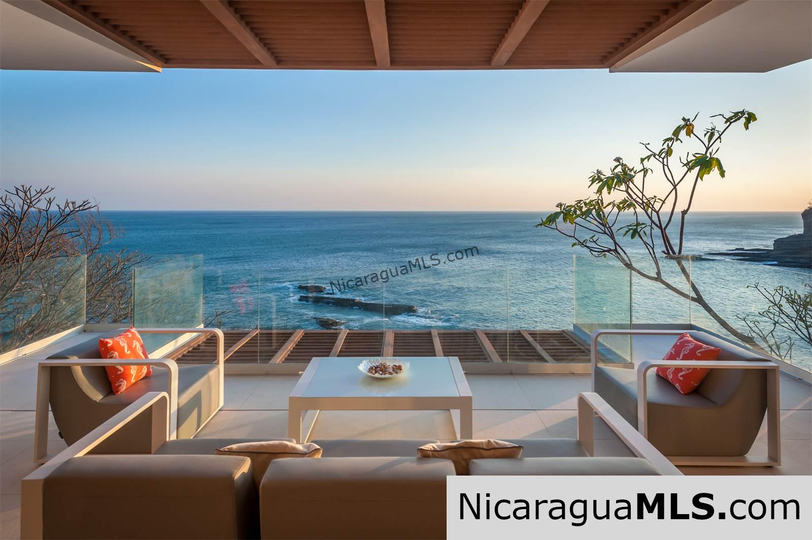 La Joya at Pacific Marlin