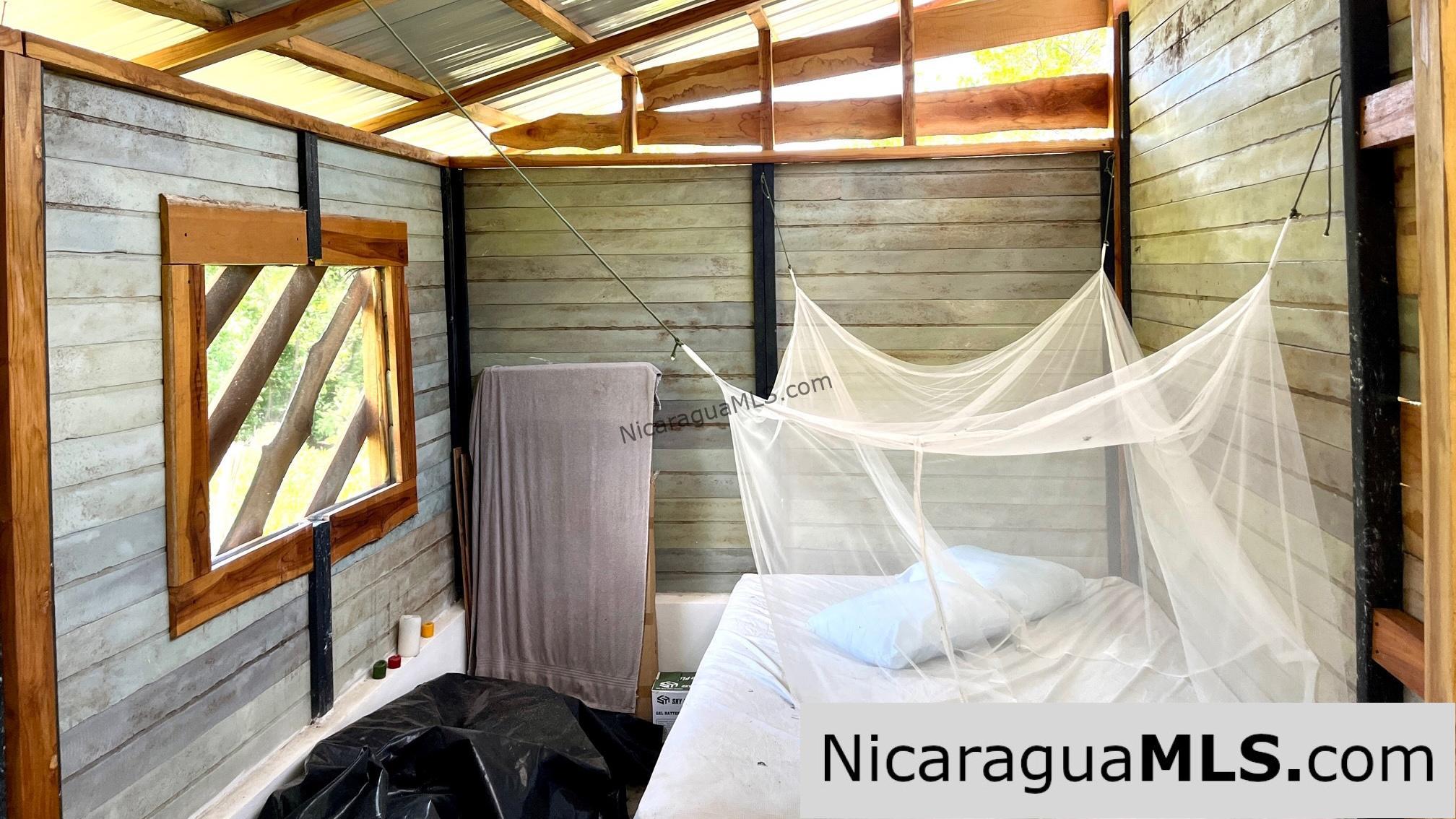 Casita Plus Land in El Oro San Juan Del Sur Nicaragua