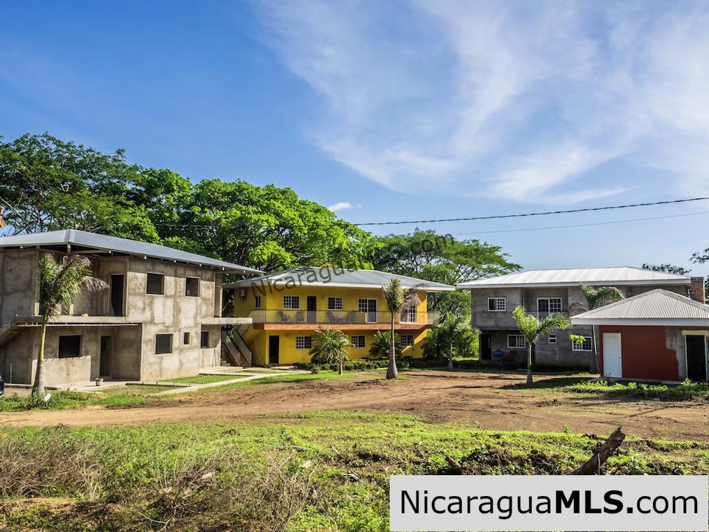 2 Bedroom 2 Story Townhouse Style Condo for Rent in Las Escadas