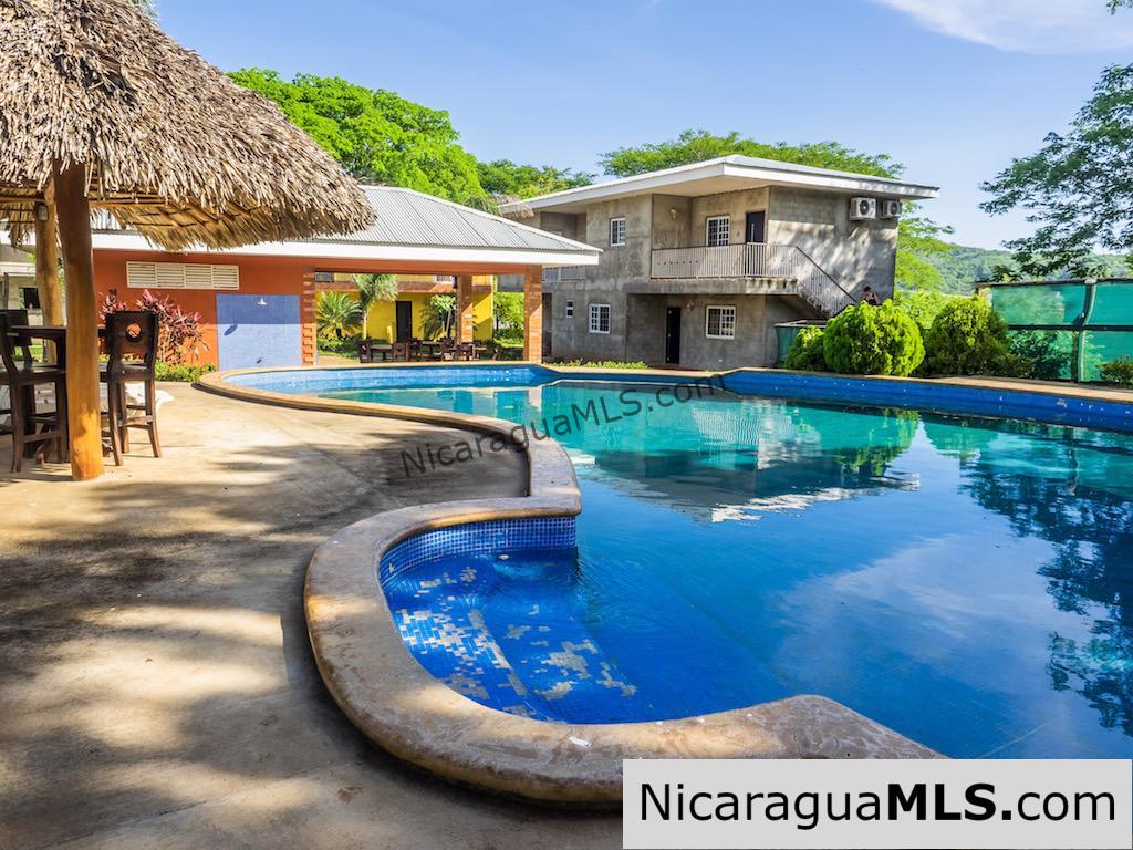 2 Bedroom 2 Story Townhouse Style Condo for Rent in Las Escadas