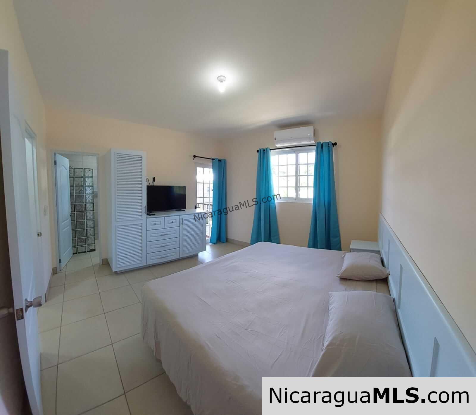 Las Escadas- One & two bdrm Condos