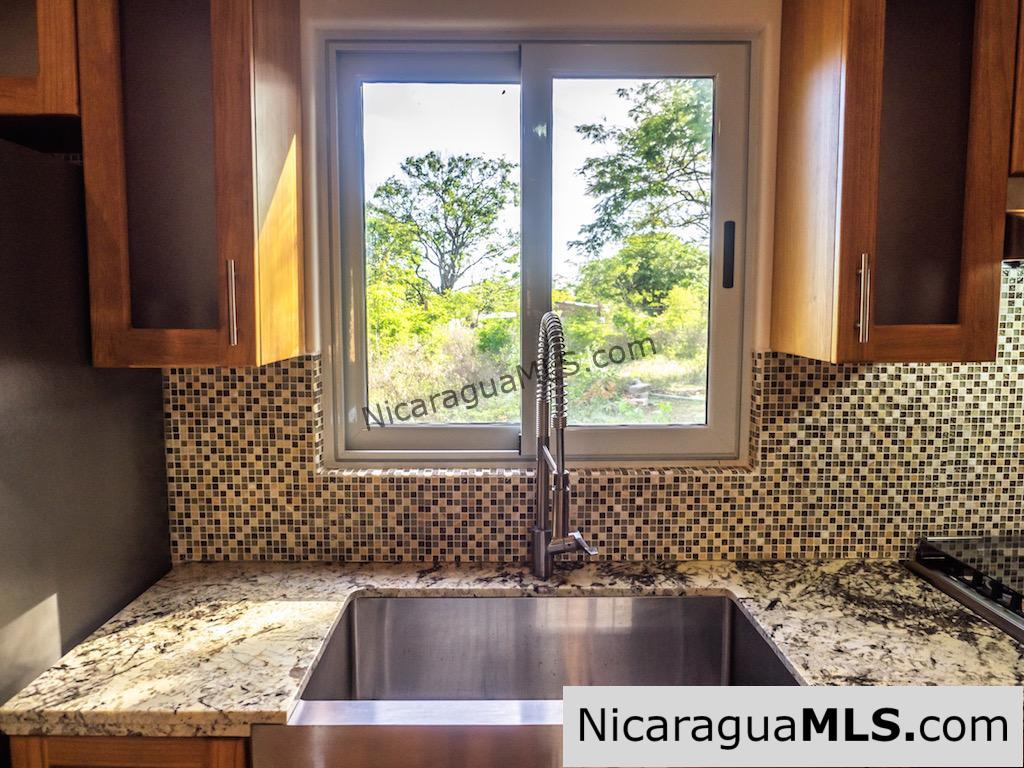 6.2 2 Bedroom Ground Level Apartment for Rent at Las Escadas