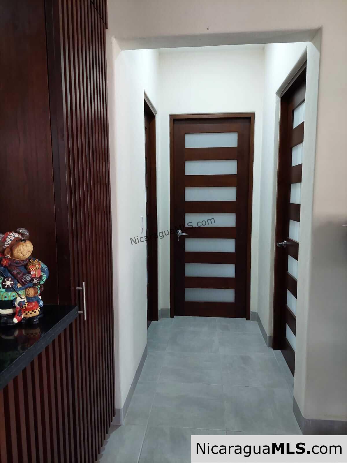 Las Escadas- One & two bdrm Condos