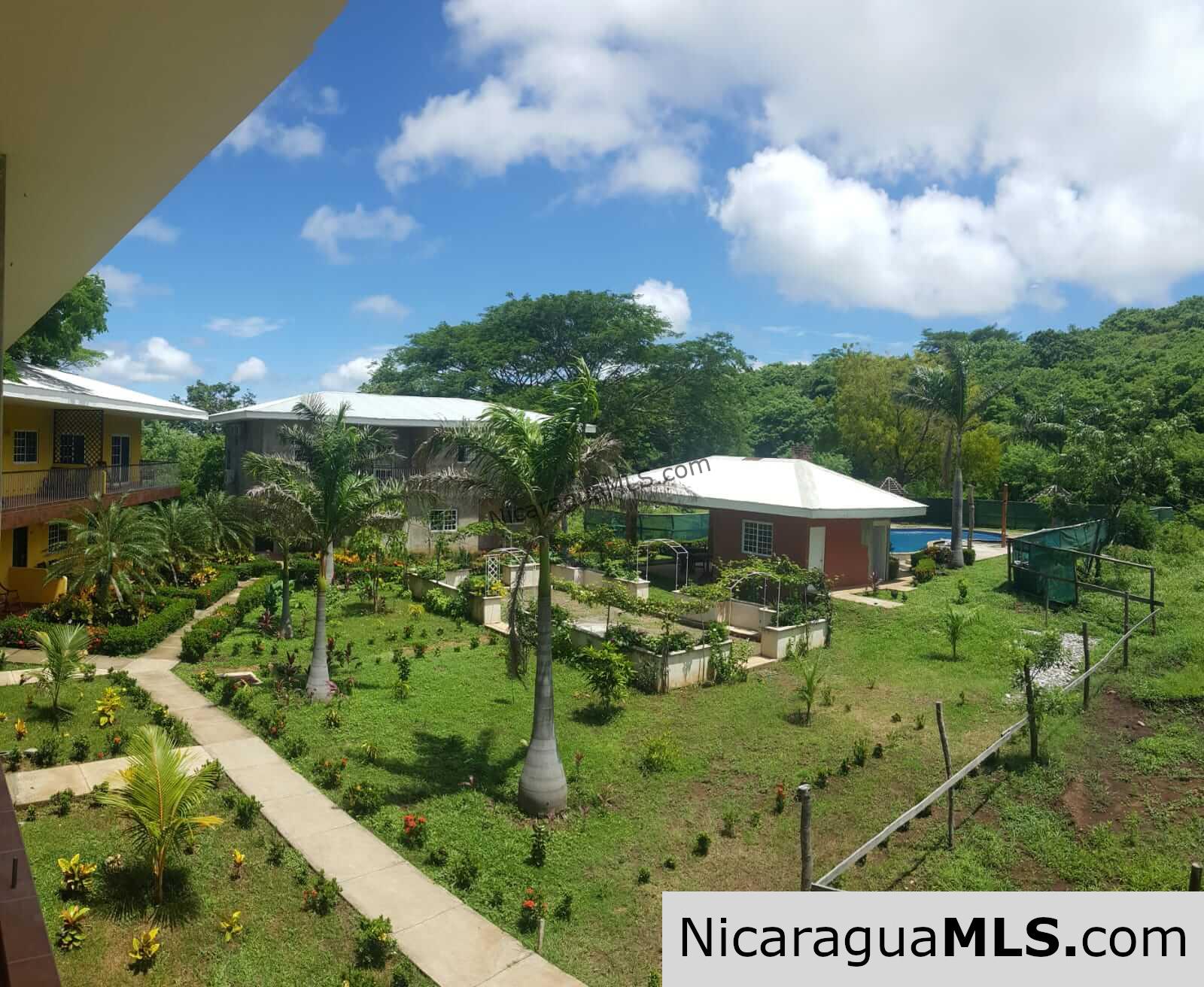 Las Escadas- One & two bdrm Condos