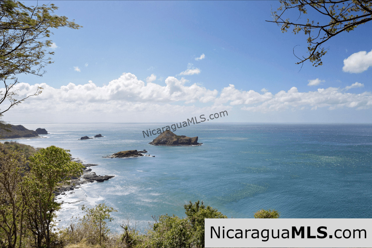 Legacy lots in Guacalito de la Isla, Tola-Nicaragua