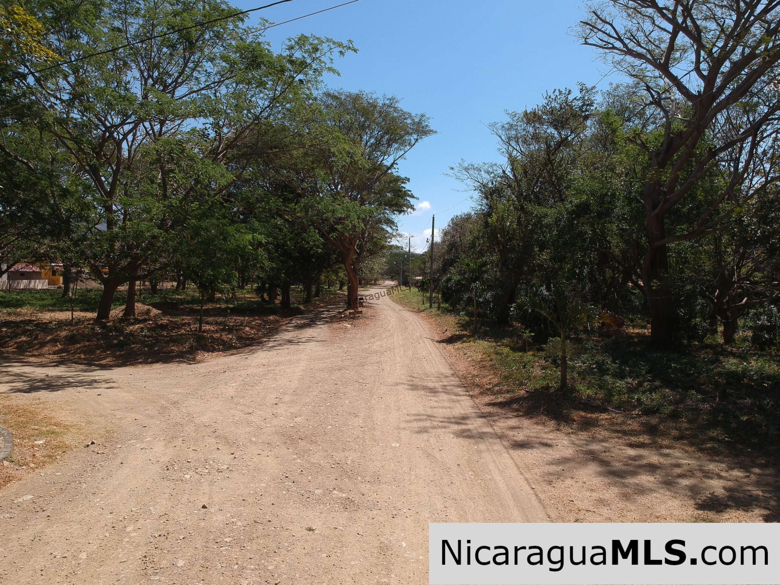 Resale Lot #83 in Bosques del Mar