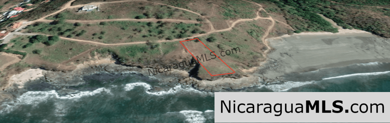 Beachfront lot in Remanso beach, San Juan del Sur-Nicaragua