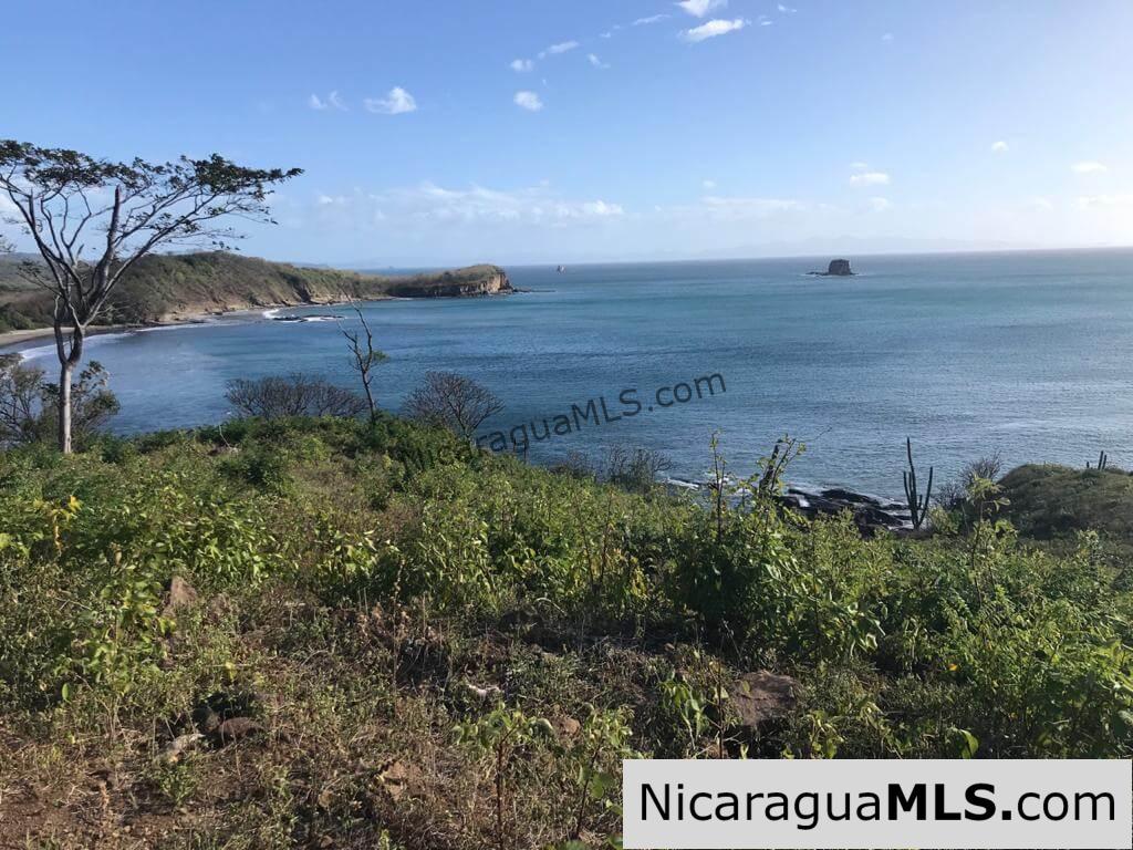 Beachfront lot in Remanso beach, San Juan del Sur-Nicaragua