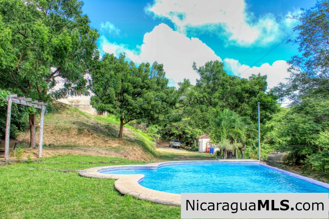 Lot 10 Montemar 5 minutes Walk to Beach in Town