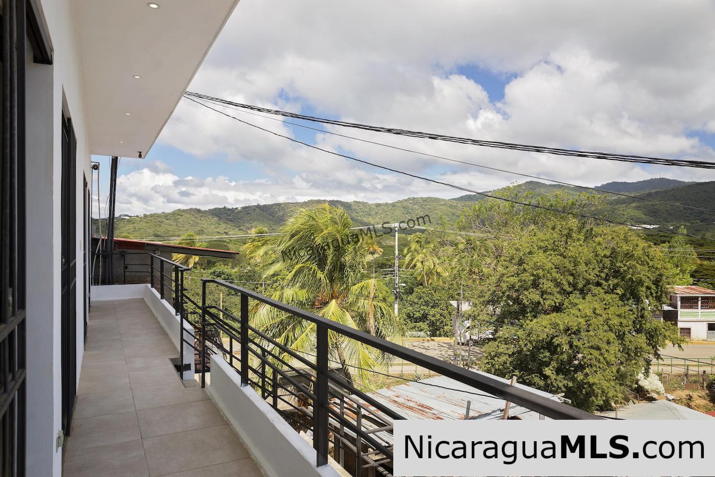 Multiunit Apartment Building Investment Opportunity