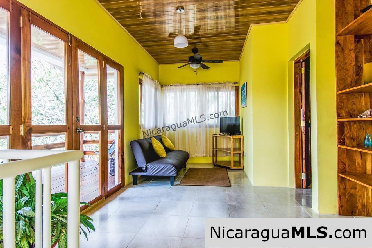 Beautiful 2 Bedroom home at Mango Rosa North Of San Juan del Sur