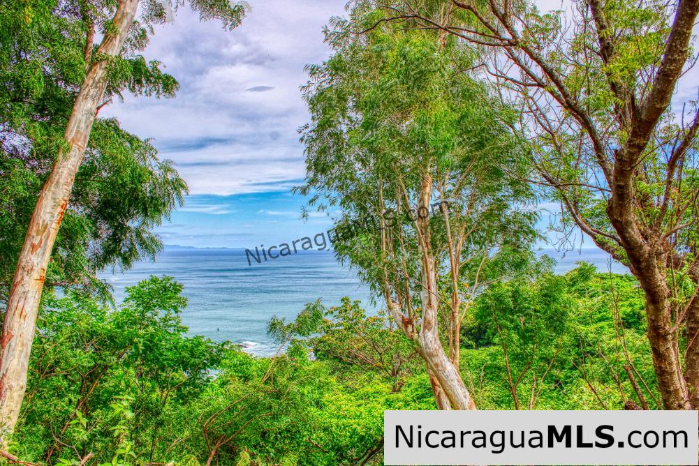 Lot 14 in Pacific Marlin San Juan del Sur