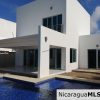 3 bedroom house in Vistas de Miramar neighborhood