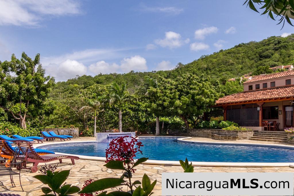 Villa Azul 2 Bedroom House for Rent at Palermo