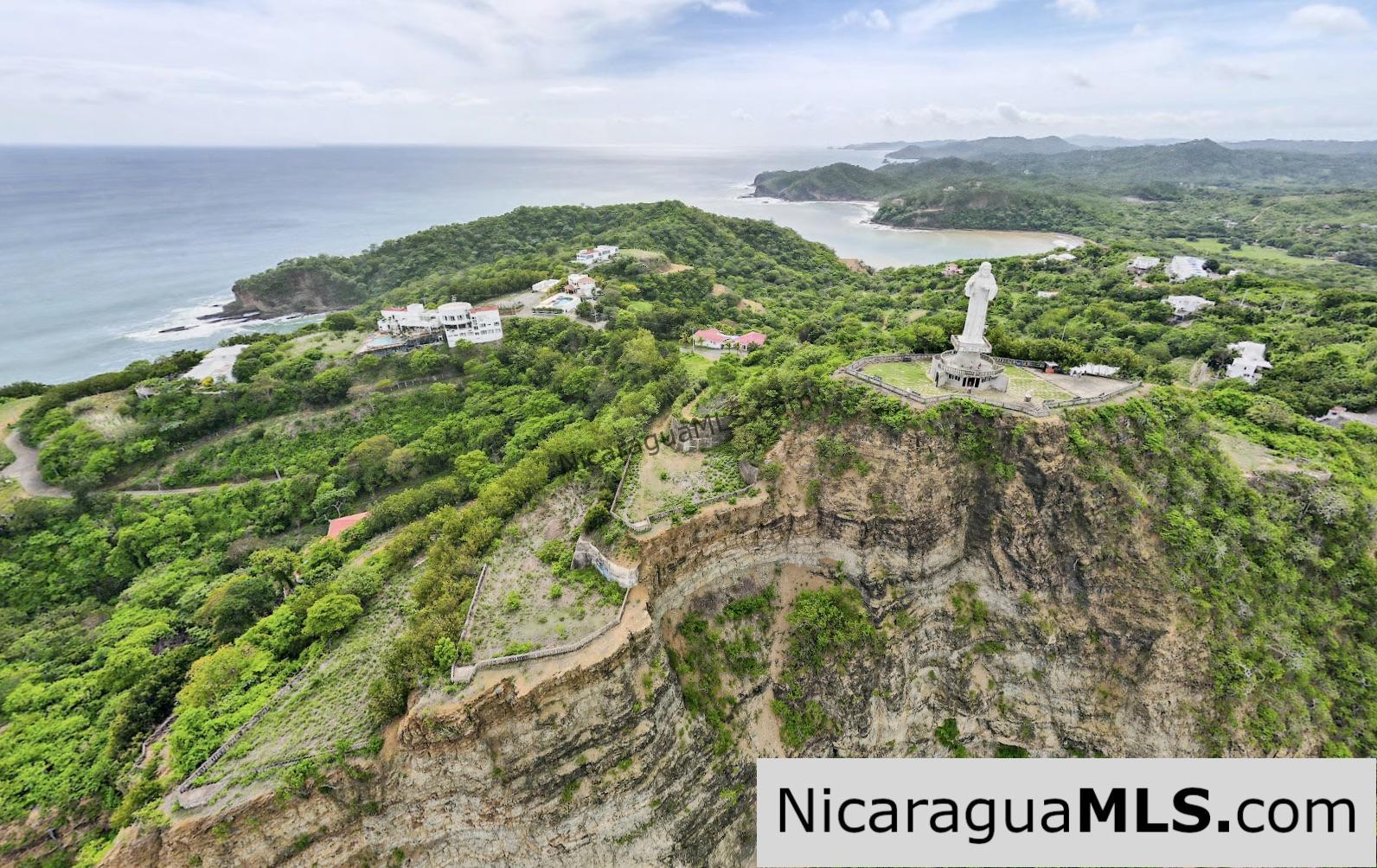 Clifftop Panoramic View Lot in Pacific Marlin SJDS