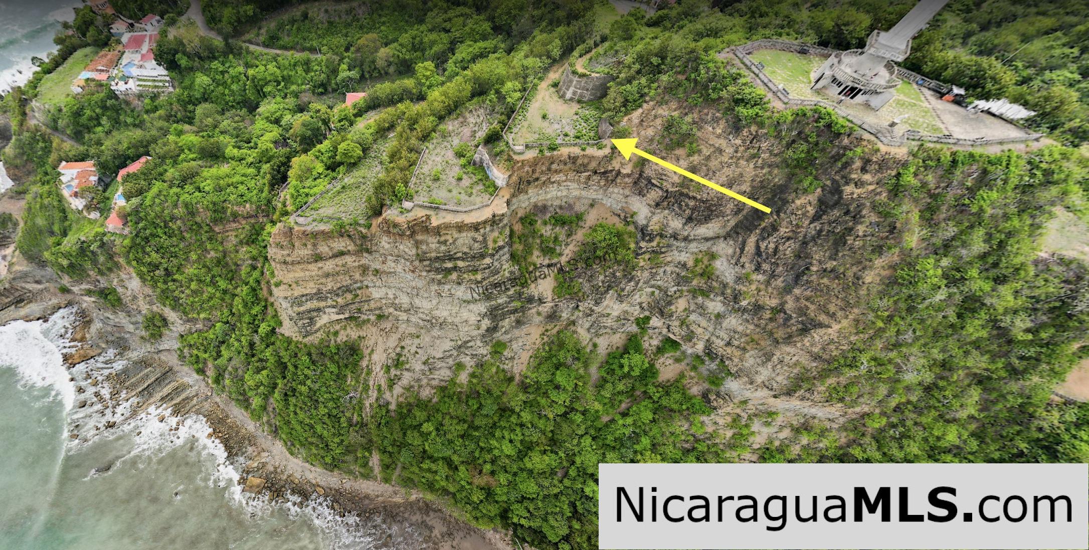 Clifftop Panoramic View Lot in Pacific Marlin SJDS