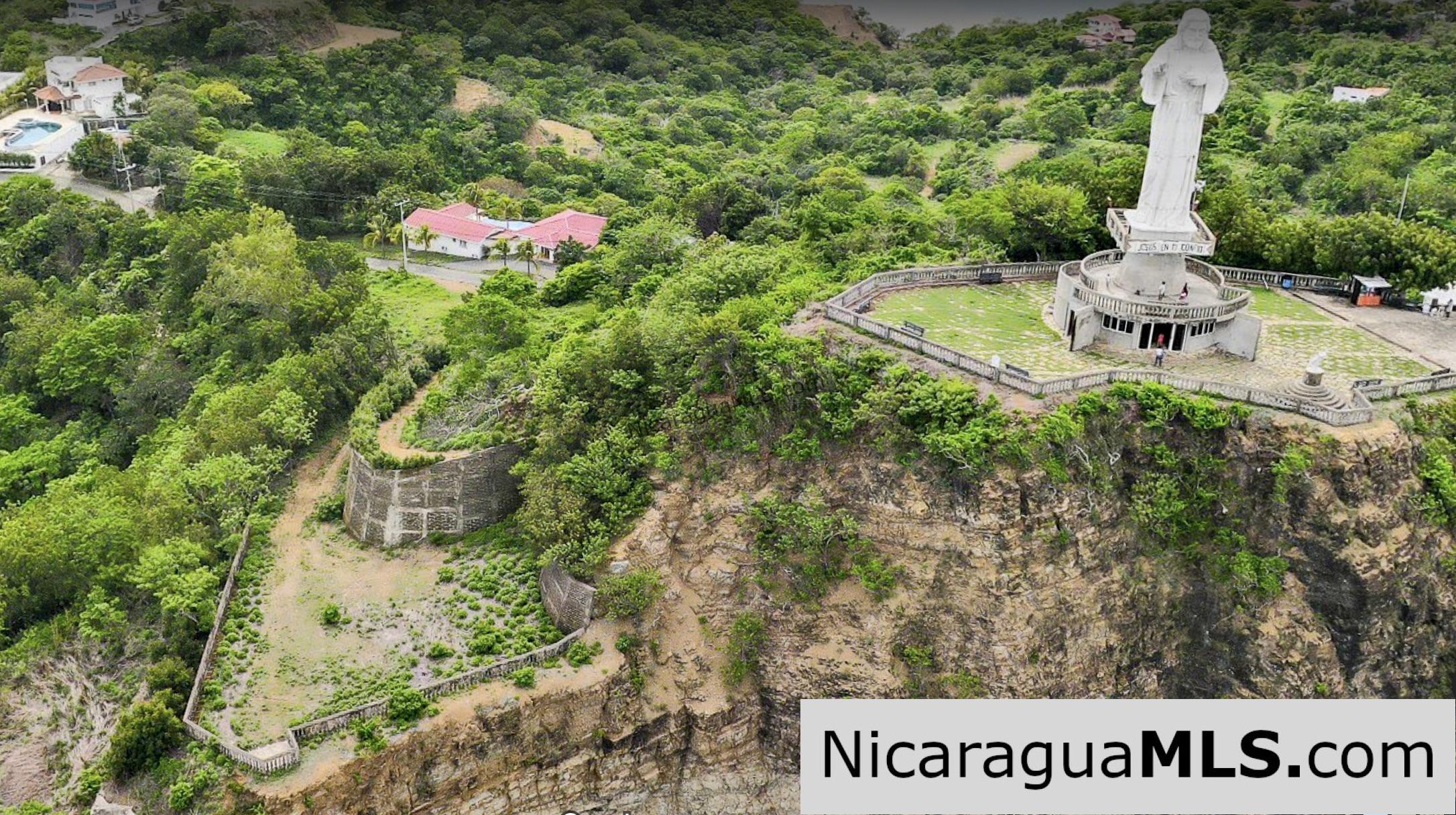 Clifftop Panoramic View Lot in Pacific Marlin SJDS