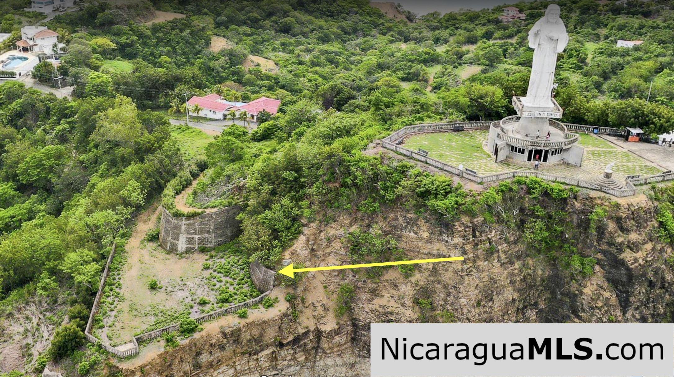 Clifftop Panoramic View Lot in Pacific Marlin SJDS