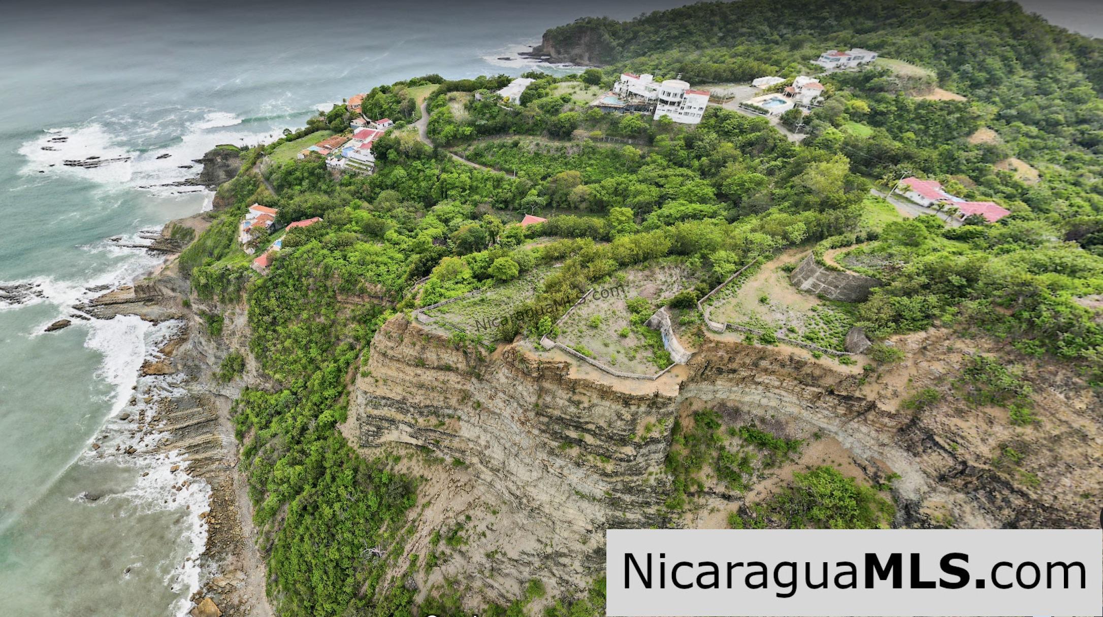 Clifftop Panoramic View Lot in Pacific Marlin SJDS