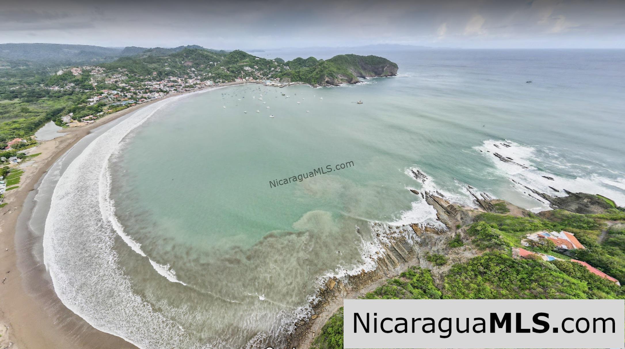 Clifftop Panoramic View Lot in Pacific Marlin SJDS