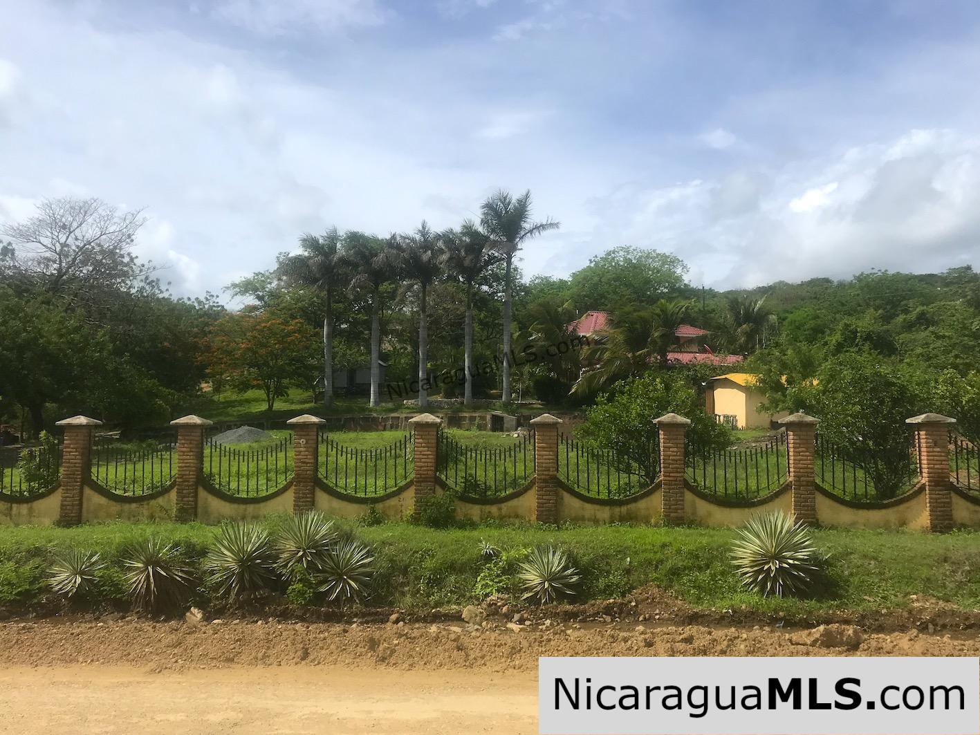 3 bedroom house with rental apartment within walking distance to the beach