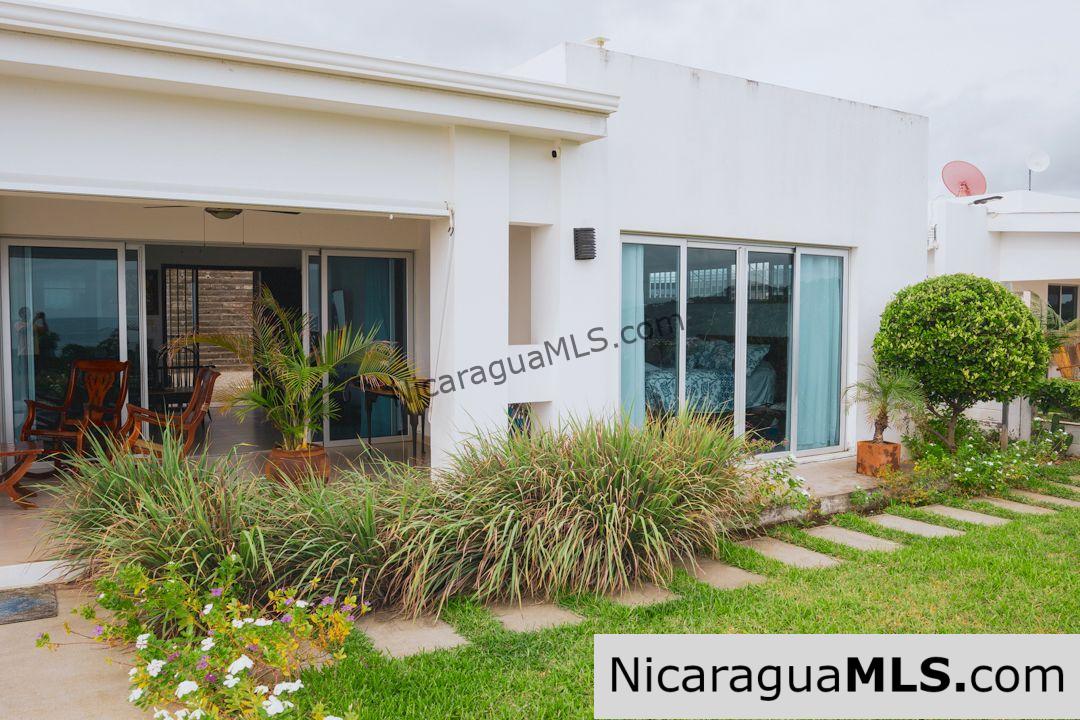 Casa Carolina Overlooking San Juan del Sur Bay