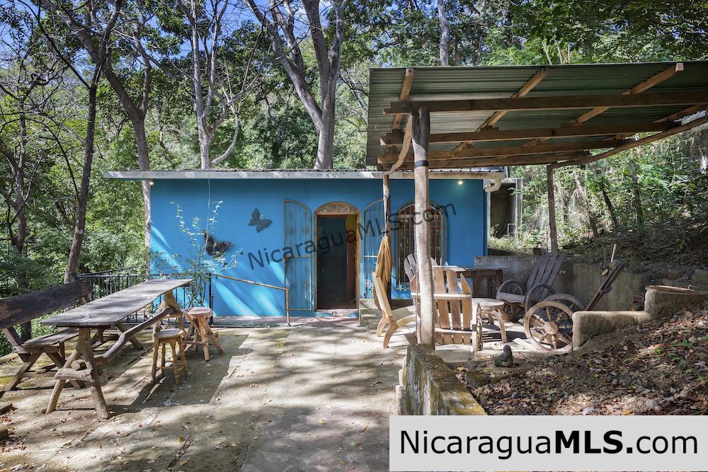 Surf House Bungalow near Two Beaches in San Juan Del Sur