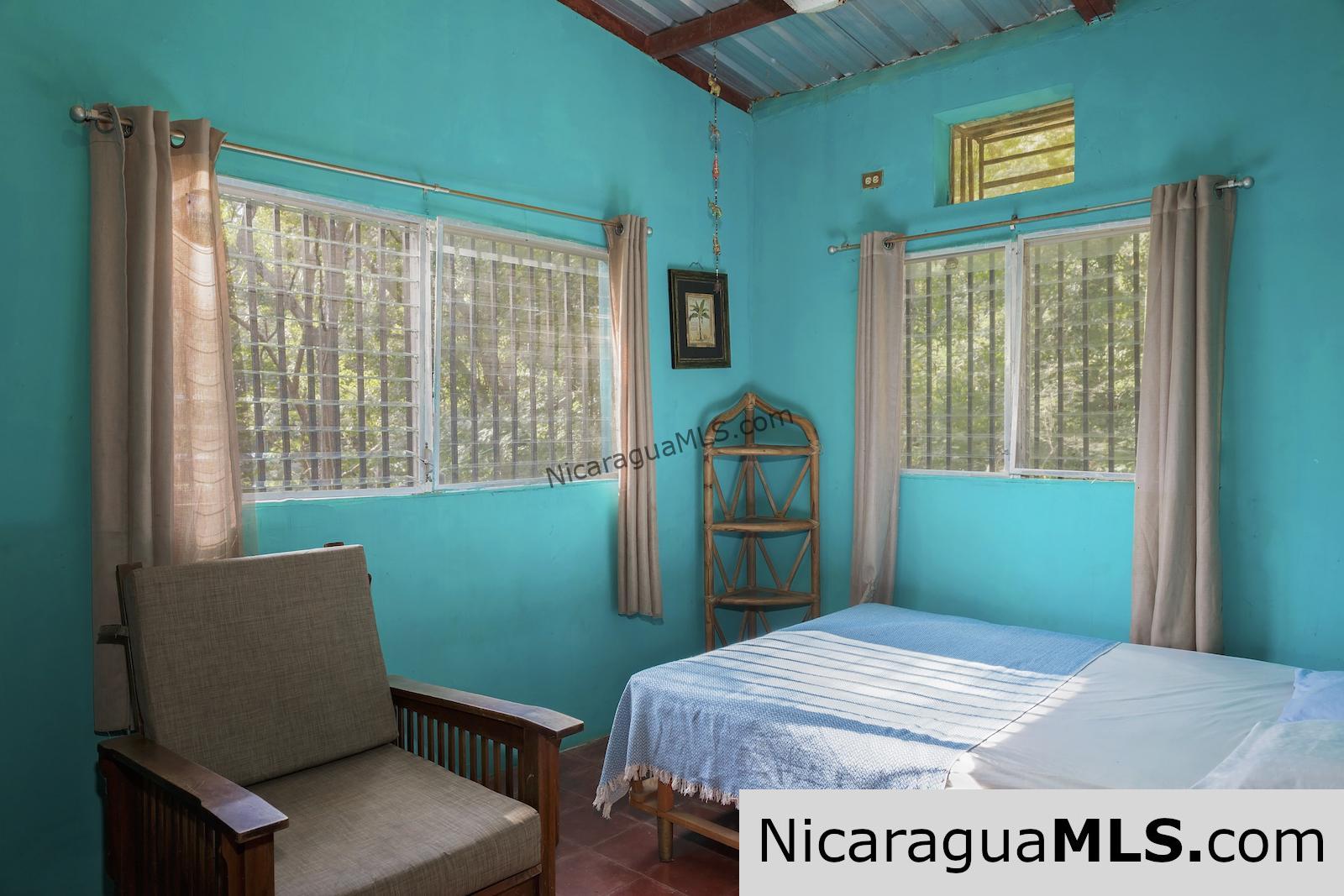 Surf House Bungalow near Two Beaches in San Juan Del Sur