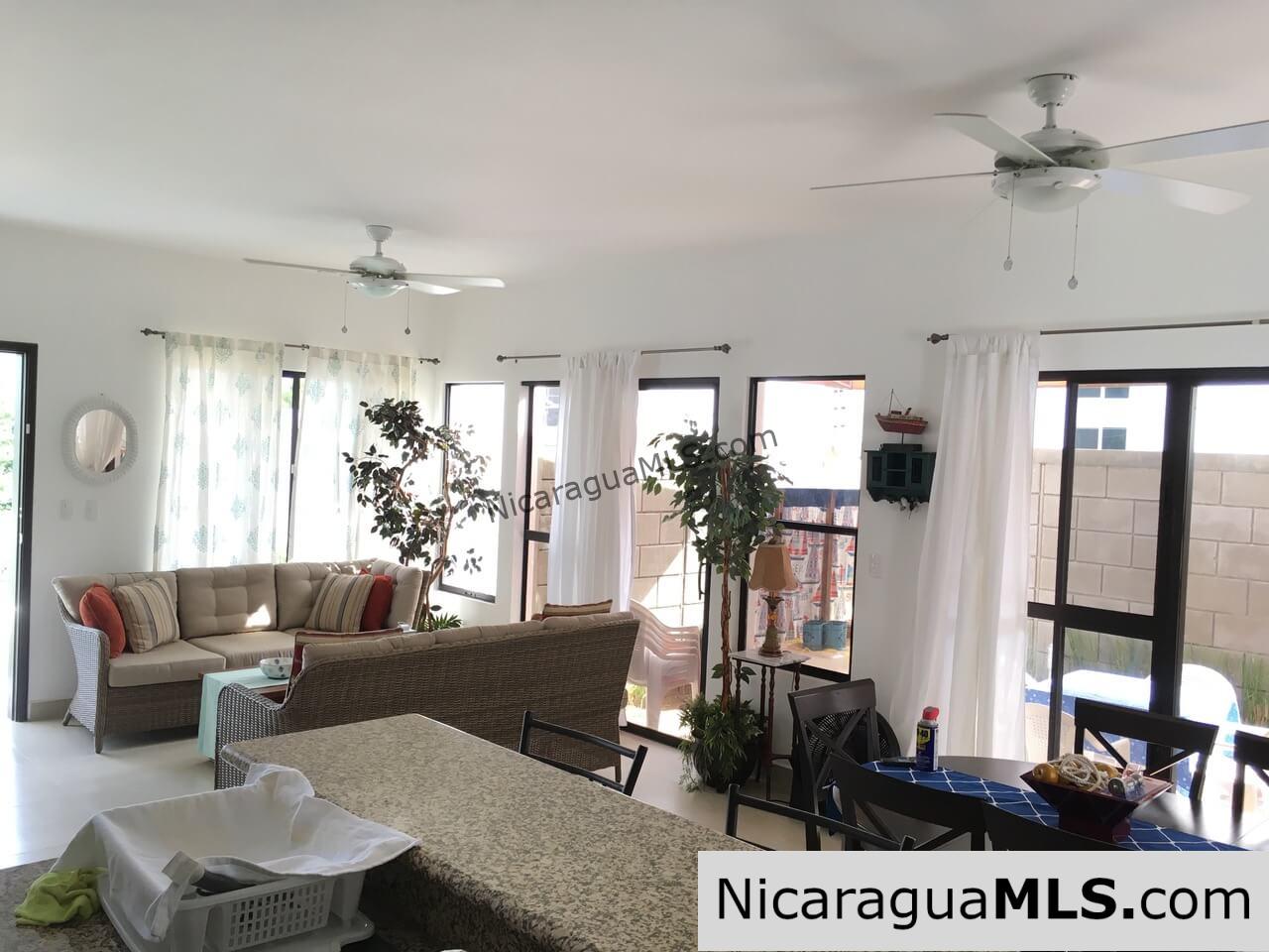 Townhouse in Colinas de Miramar