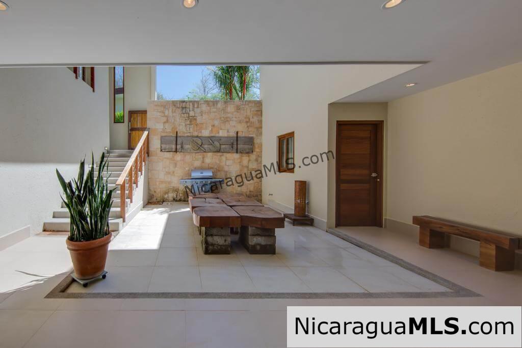 Villa 8 Verdemar, a luxurious two-story, 4-bedroom villa with an annex bungalow at the Guacalito Island Resort. Tola, Nicaragua.