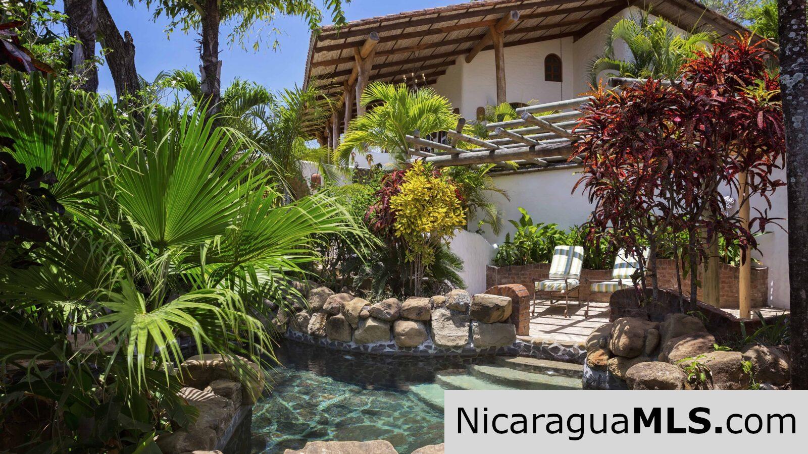 Villa Loma an Ocean View Home near Playa Hermosa