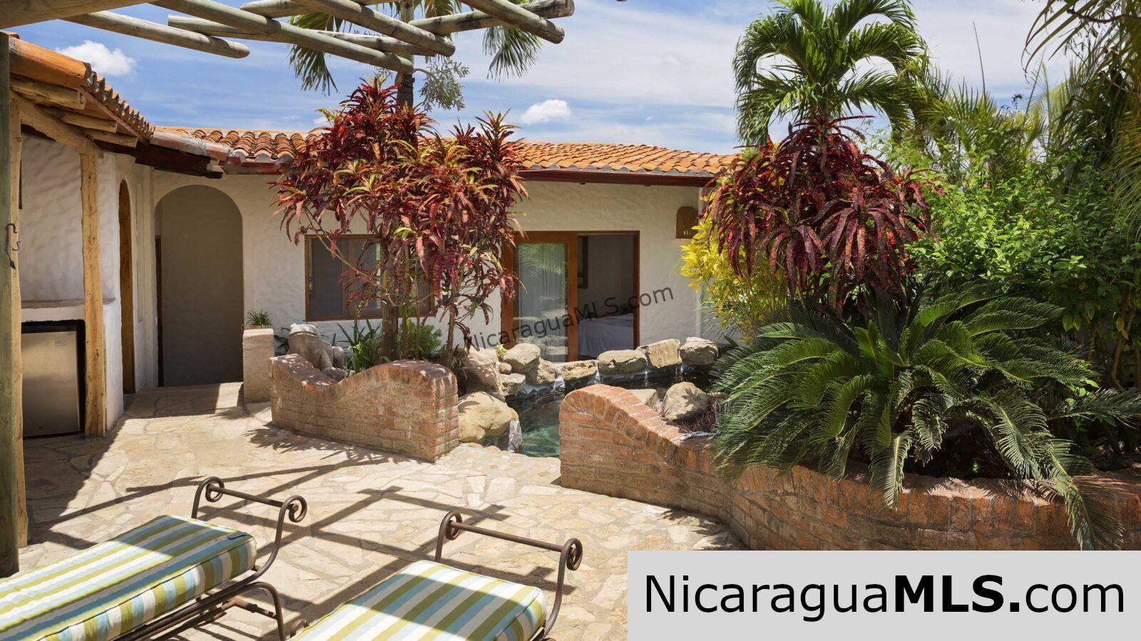 Villa Loma an Ocean View Home near Playa Hermosa