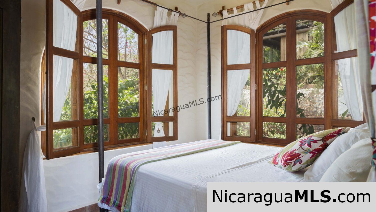 Villa Loma an Ocean View Home near Playa Hermosa