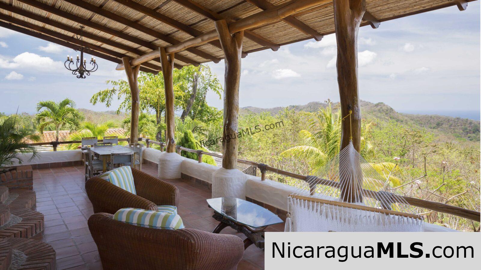 Villa Loma an Ocean View Home near Playa Hermosa