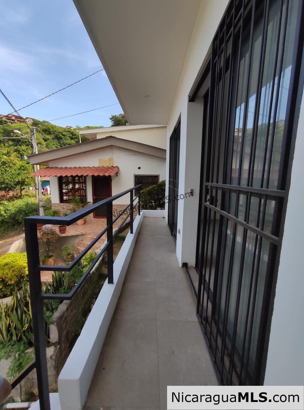 Multiunit Apartment Building Investment Opportunity