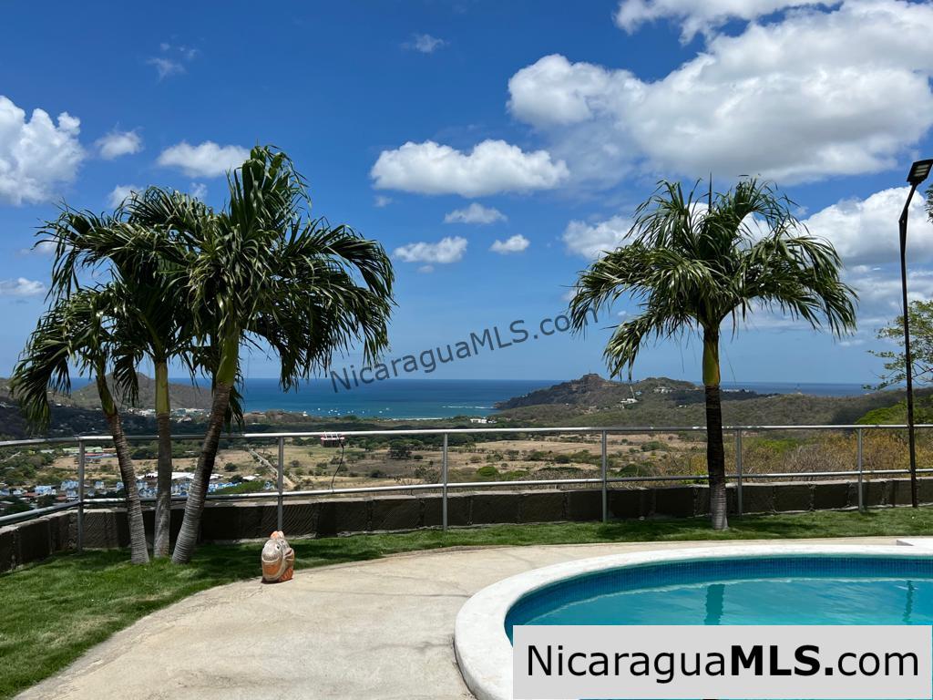 Escaleras Home High on the Hills East Of San Juan del Sur
